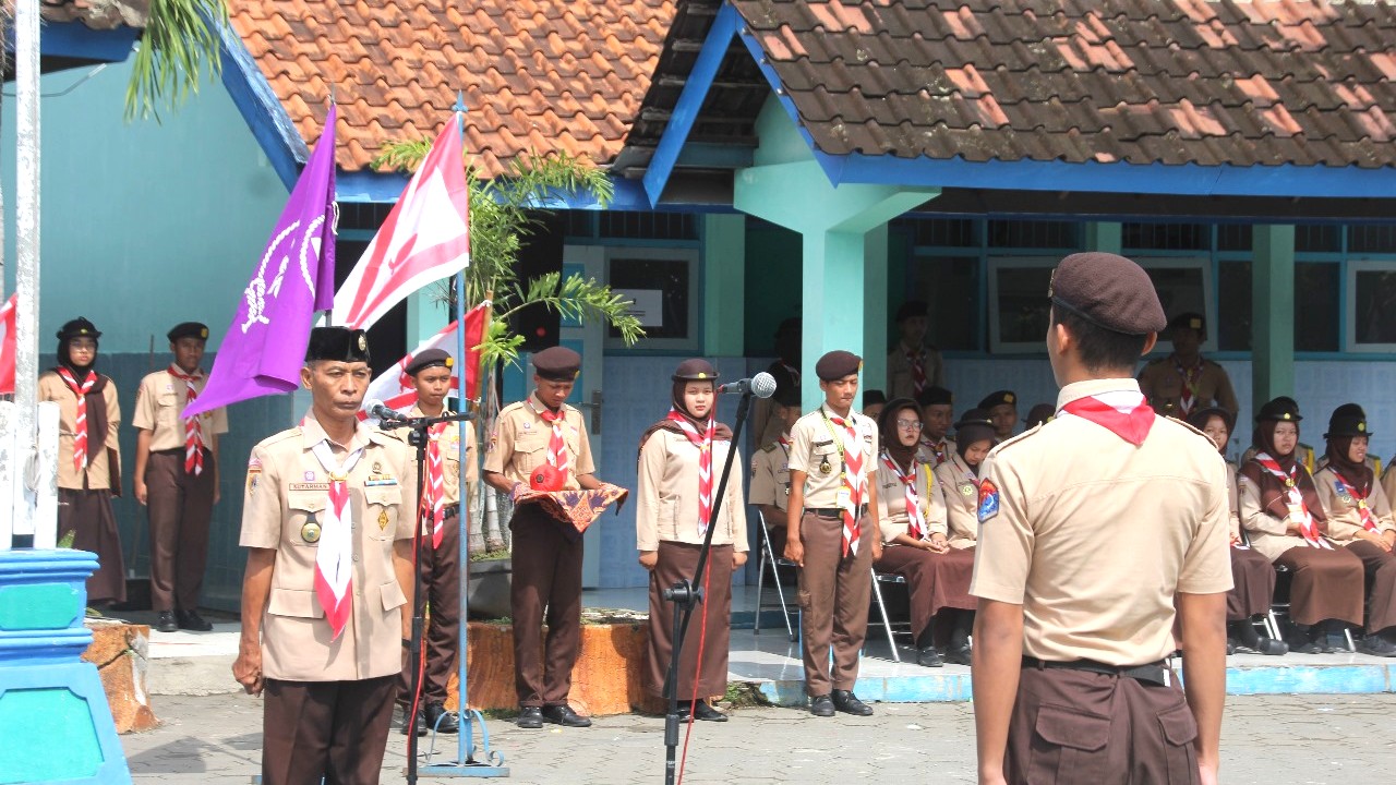 Kwarran Karanganyar Adakan Baden Powell Day